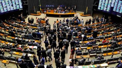 Pesquisa: maioria dos brasileiros é contra aumento no número de deputados