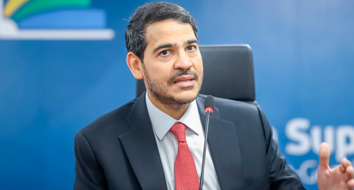 AGU vai ao STF para reverter derrubada de decreto do IOF