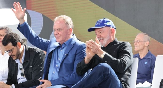 Ao lado de Lula, Casagrande defende soberania nacional e confirma melhorias nas estradas do ES