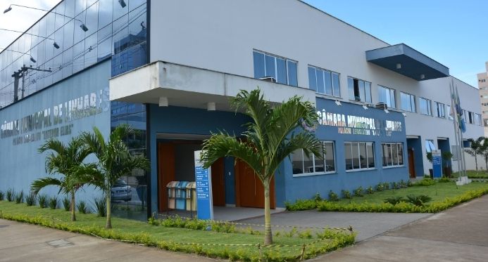 Câmara de Linhares investiga vereador por usar carro oficial para ir à academia