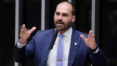 Eduardo Bolsonaro diz trabalhar contra diálogo de senadores com autoridades nos EUA