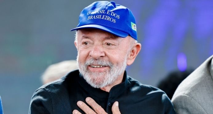 Em Linhares, Lula reage a ameaças de Trump e sinaliza debate sobre fim da escala 6x1