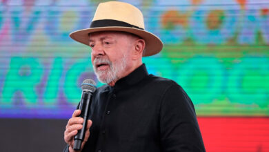 Lula diz que não entregará Presidência "de volta” para “bando de maluco"