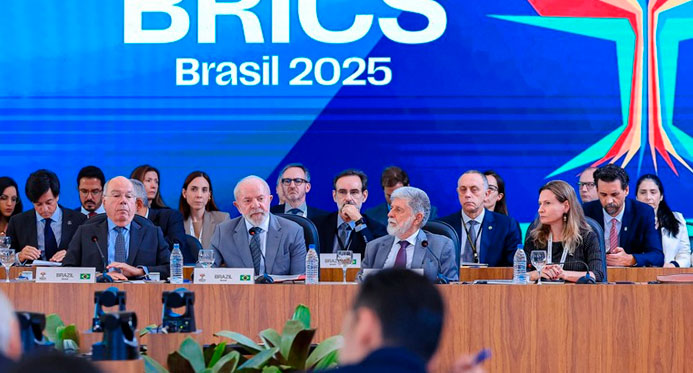 Pesquisa: 55% dizem que Lula provocou Trump ao criticá-lo no Brics