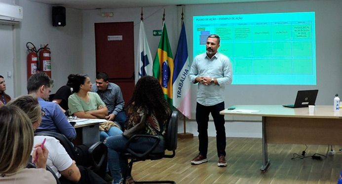 Saúde do ES atualiza plano para reduzir filas de consultas e exames