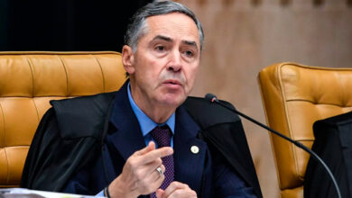 Tarifa de Trump se baseia em compreensão imprecisa dos fatos, diz Barroso