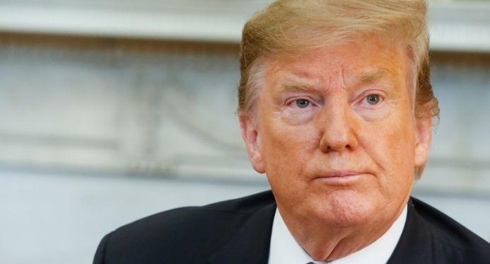 Trump assina decreto que aplica tarifa de 50% sobre produtos brasileiros