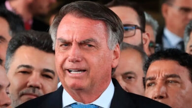 Defesa de Bolsonaro diz que foi surpreendida com prisão domiciliar