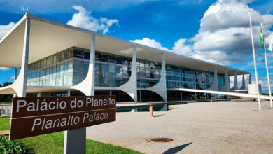 Governo define novo slogan: “Governo do Brasil do lado do povo brasileiro”