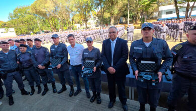Governo do ES entrega mais de 2 mil novas pistolas Glock à PMES