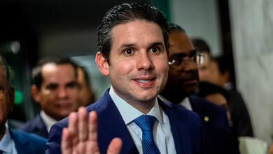 Hugo envia pedidos de cassação de Eduardo Bolsonaro ao Conselho de Ética