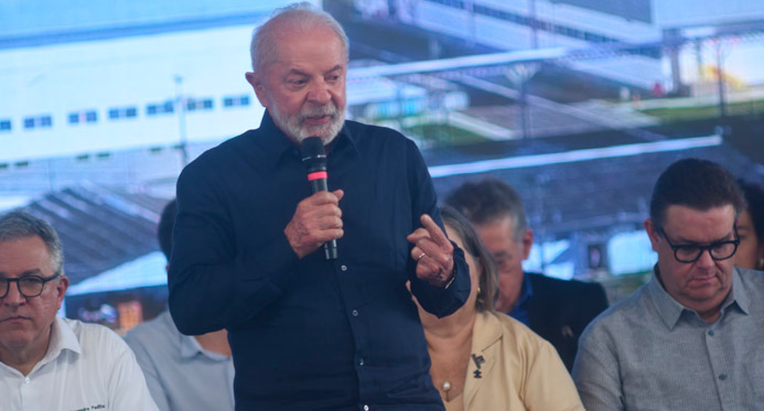 Lula diz que não vai ficar chorando pelos EUA e vai procurar outros países
