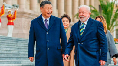 Lula telefona para Xi Jinping e conversam sobre ampliação de comércio