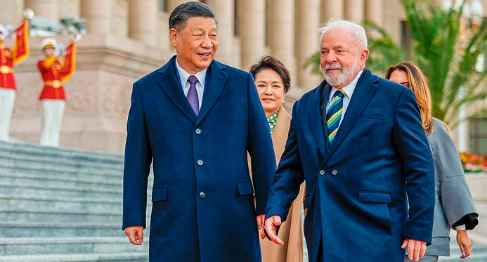 Lula telefona para Xi Jinping e conversam sobre ampliação de comércio