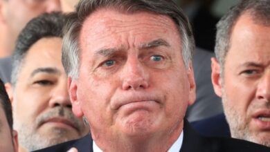 Moraes decreta prisão domiciliar de Bolsonaro por descumprir medidas cautelares