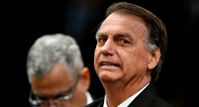 Moraes determina monitoramento de Bolsonaro "sem exposição"; entenda
