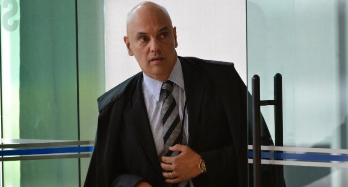 Moraes dispensa ação do governo brasileiro e minimiza sanções de Trump