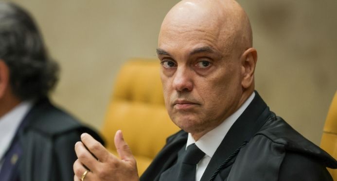 No STF, Moraes acusa brasileiros de 'traição à pátria' e compara articulação por sanções a milícia
