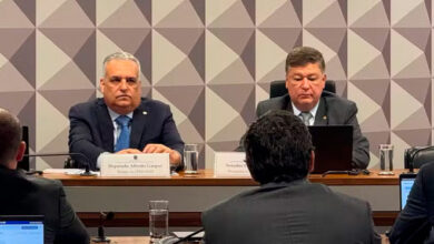Oposição elege presidente e relator da CPMI do INSS
