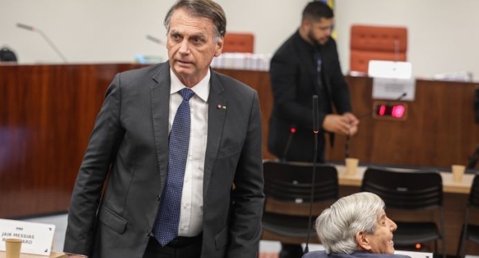 PF aponta movimentação de R$ 30 milhões nas contas de Bolsonaro