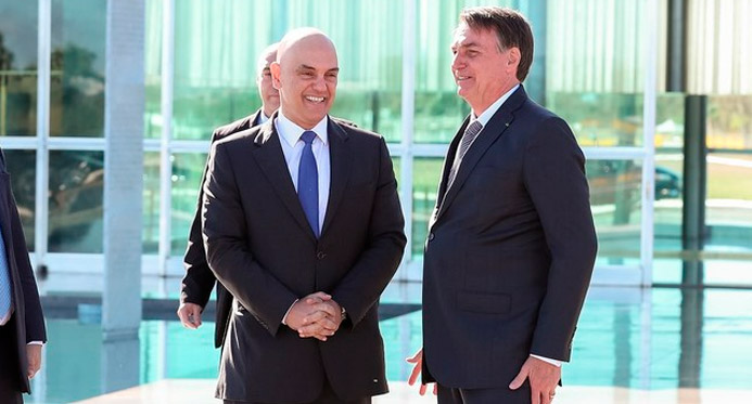 Pesquisa: 51% aprovam prisão domiciliar de Bolsonaro e 53% consideram que Moraes age dentro da lei