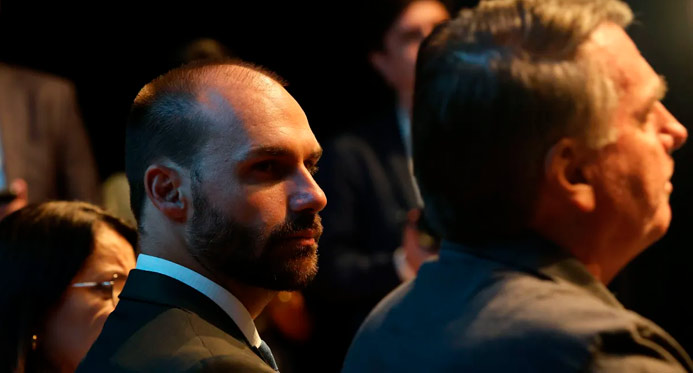 Se meu pai não puder disputar, eu gostaria de ser candidato, diz Eduardo