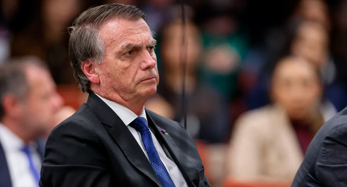 'The Economist' diz que julgamento de Bolsonaro é 'lição de democracia' para os EUA