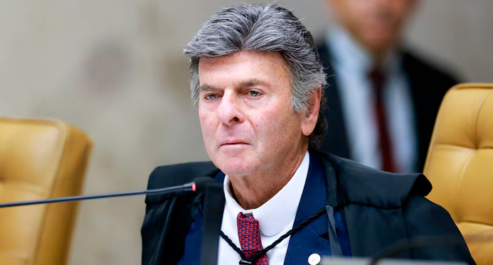 A um voto de condenar Bolsonaro, STF retoma julgamento em dia decisivo