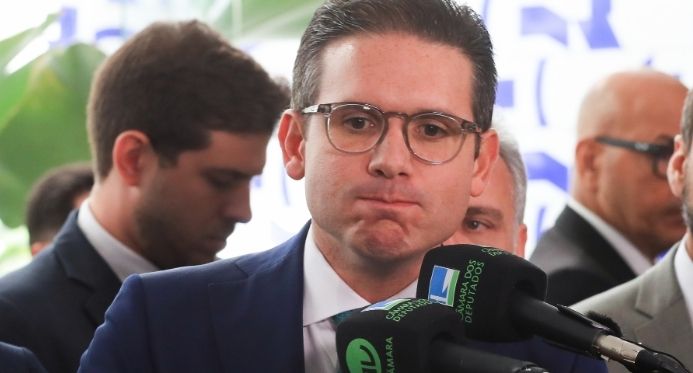 Após manifestações, Motta fala em retirar 'pautas tóxicas' e focar em economia