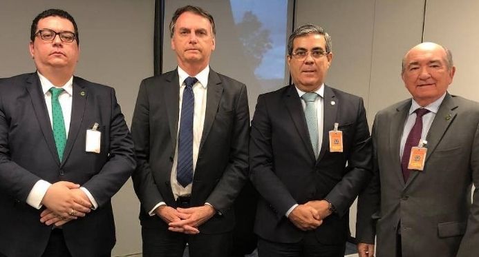 Bolsonaro foi alertado sobre fraudes no INSS ainda em 2018, afirmam peritos