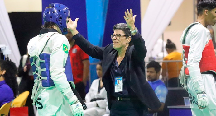 Capixabas conquistam títulos de melhor atleta e melhor técnica no Super Campeonato de Taekwondo
