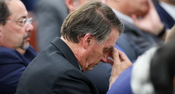 Condenado, Bolsonaro pode perder patente militar e ficar inelegível até 2062