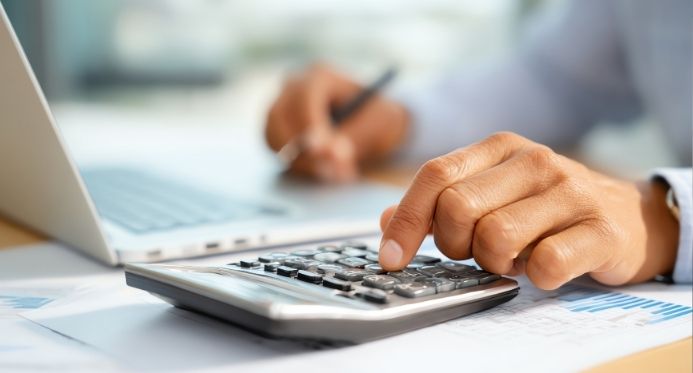 Contadores do Espírito Santo passam a ter atendimento prioritário em bancos e repartições