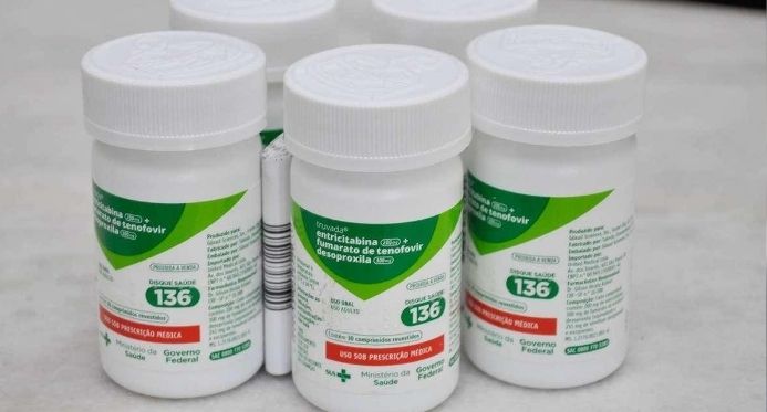 Deputada propõe facilitar acesso a remédios de prevenção ao HIV no ES