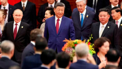 Durante discurso militar na China, Xi Jinping diz que mundo enfrenta escolha entre 'paz ou guerra'