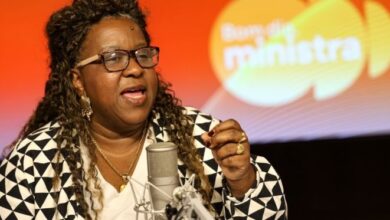 ECA Digital: Ministra Macaé Evaristo detalha nova lei que protege crianças na internet