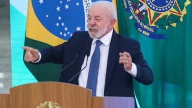 Lula acena a evangélicos e diz que deputados 'pouco ligam para o povo'