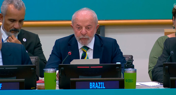 Lula anuncia investimento de US$ 1 bilhão em fundo de proteção de florestas