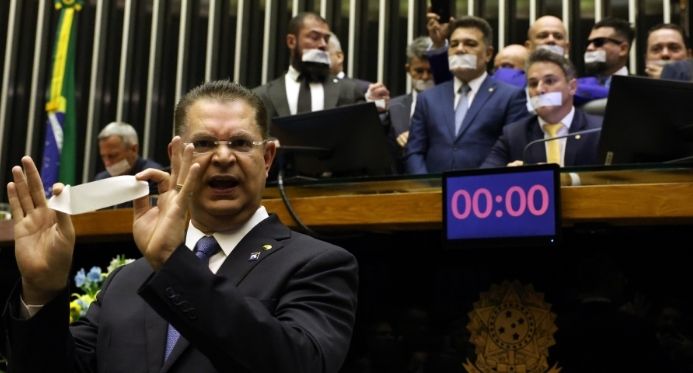Motim na Câmara pode custar o mandato de três deputados envolvidos no protesto