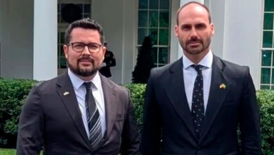 PGR denuncia Eduardo e Paulo Figueiredo por coação nos EUA