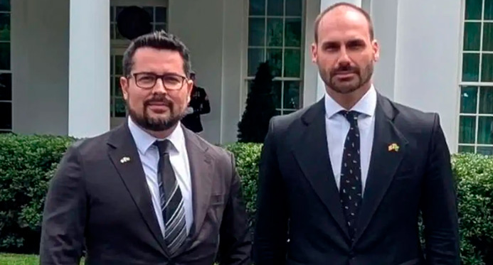 PGR denuncia Eduardo e Paulo Figueiredo por coação nos EUA