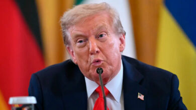 Trump ameaça cancelar licenças de TVs e rádios que criticam governo