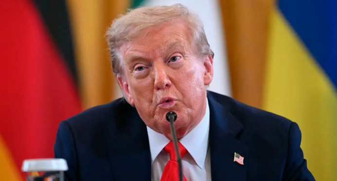 Trump ameaça cancelar licenças de TVs e rádios que criticam governo