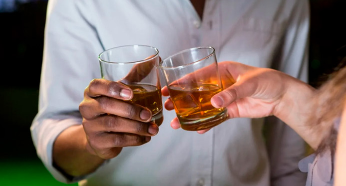 Câmara aprova urgência para crime hediondo em falsificação de bebidas