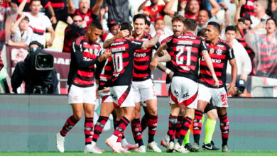 Flamengo vence Palmeiras, encosta na liderança e embola o Brasileirão