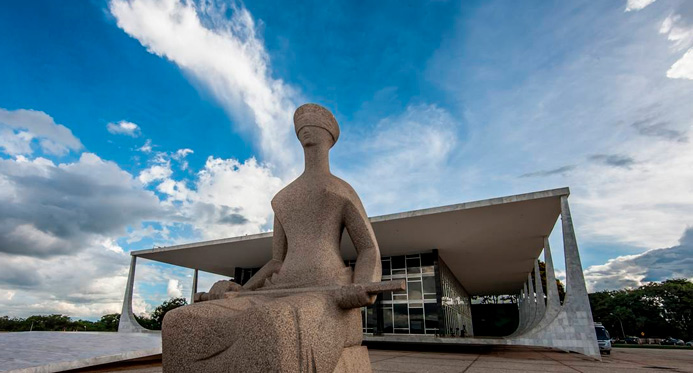 STF derruba decisão de Barroso que autoriza enfermeiros a fazer aborto legal