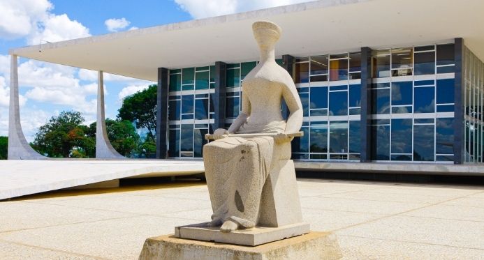 Sucessão no STF vira cabo de guerra entre favoritos de Lula, do Senado e a pressão por uma mulher