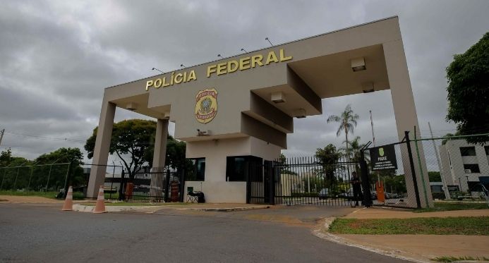 Após prisão decretada, Bolsonaro e 5 condenados por trama golpista passam hoje por audiência