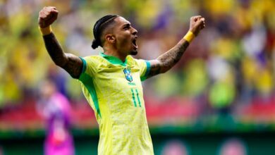 Brasileiro Raphinha é finalista do prêmio de melhor do mundo da Fifa