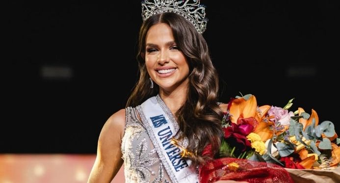 Flávia Klemz, de Águia Branca, conquista a coroa do Miss Universe Espírito Santo 2026